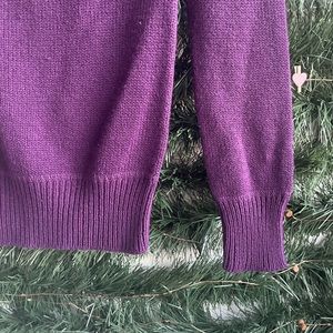 Bershka purple  sweater - v neck - slightly off the shoulder shoulder - size M